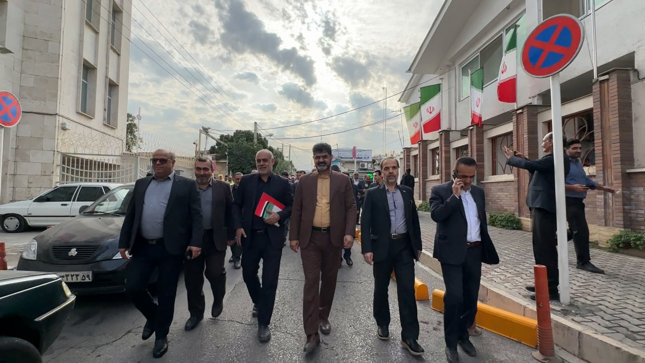 گزارش تصویری/ حضور باشکوه شهردار، اعضای شورای اسلامی شهر و کارکنان شهرداری گرگان در مراسم گرامیداشت یوم الله 13 آبان