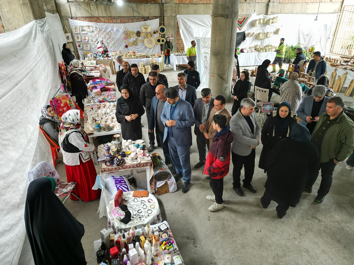 افتتاح بازارچه نوروزی به همت بانوان سرپرست خانوار و کارآفرین در گرگان