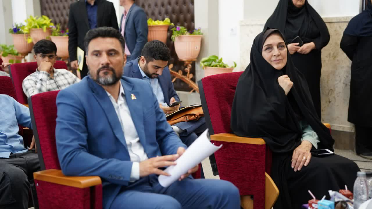 گزارش تصویری 1: برگزاری دومین جشنواره " گلی برای دوست" در گرگان