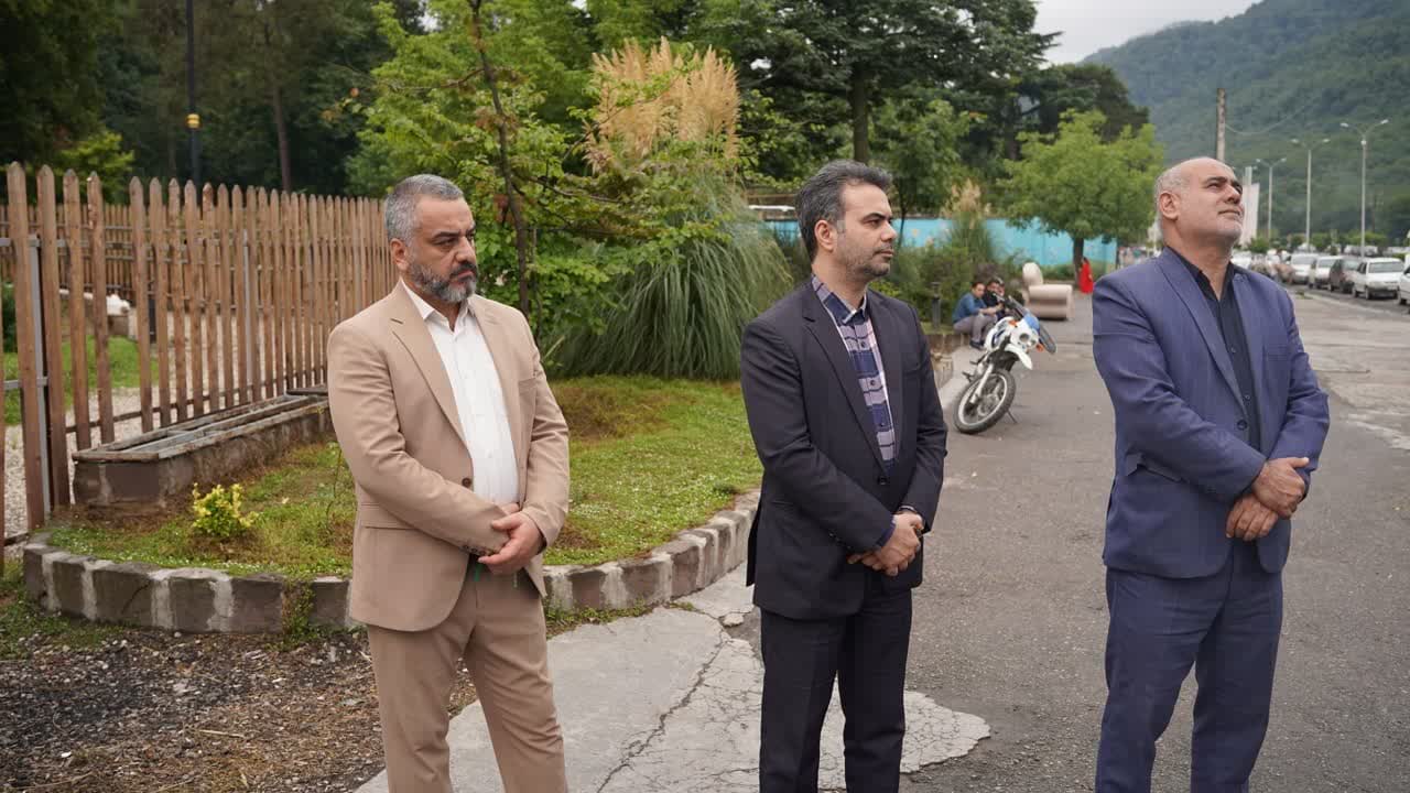 بازدید اعضای شورای اسلامی شهر و مدیران شهرداری گرگان از آبشار سوخته ناهارخوران