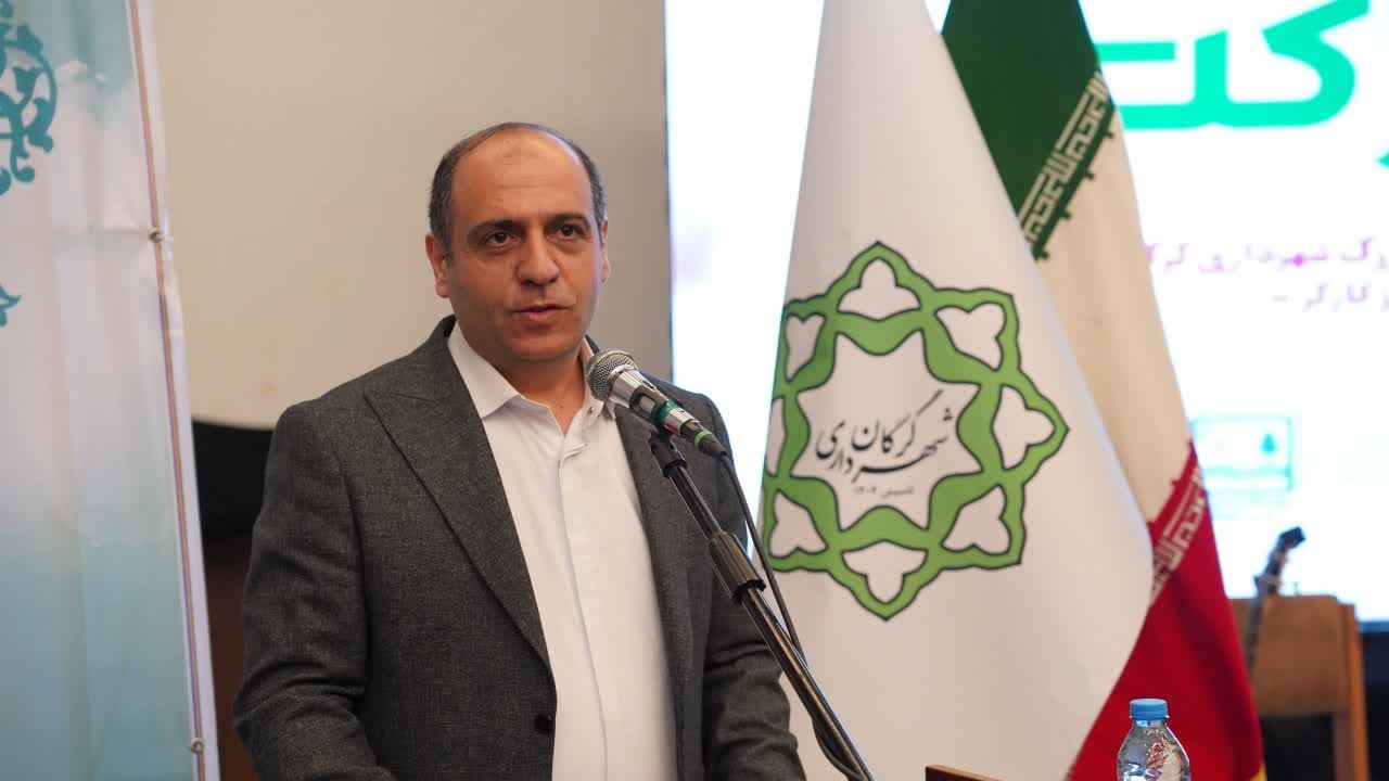 کارگران،مایه آبرو و اعتبار شهرداری هستند...