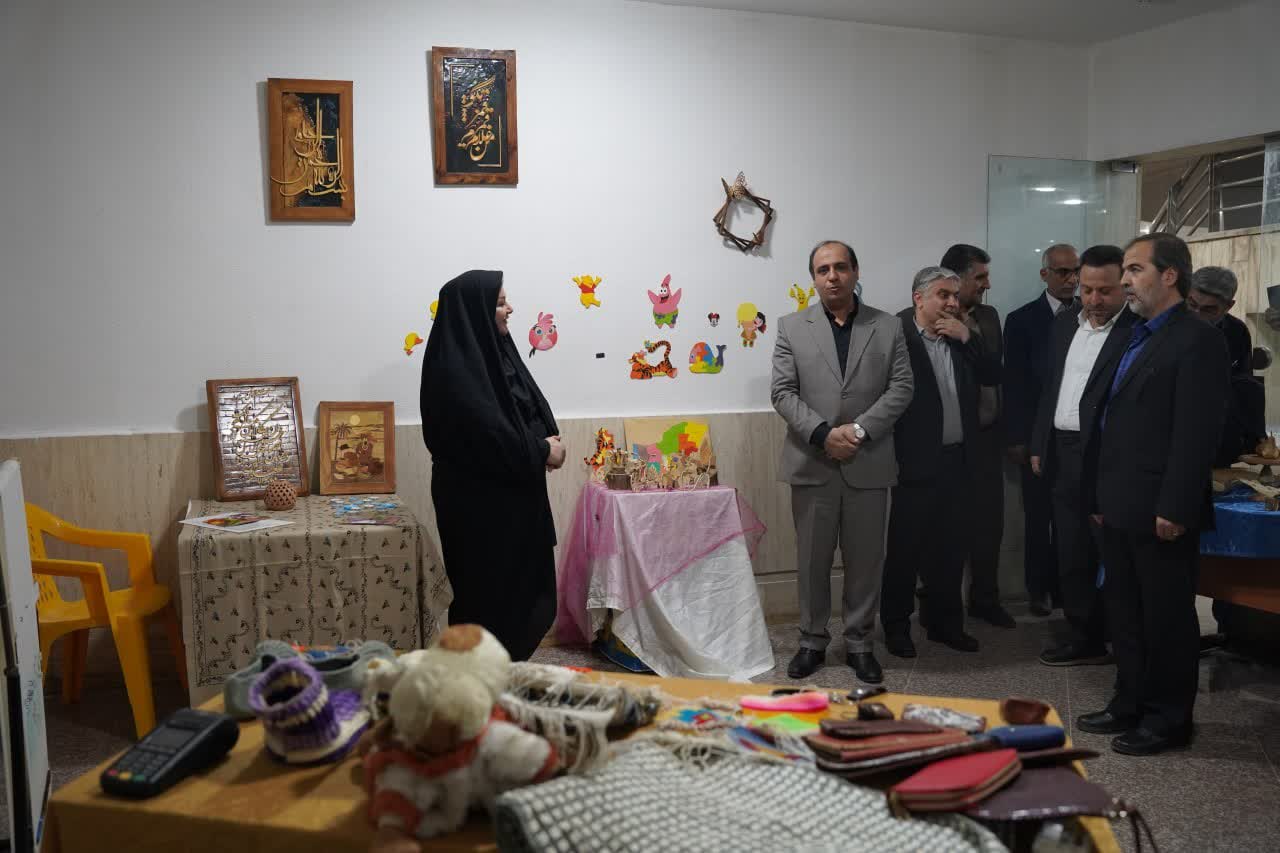 گزارش تصویری 2: آیین بهره‌برداری از پروژه بهسازی میدان بسیج (چهارمین وعده محقق شده شهردار گرگان) و مراسم روز خبرنگار