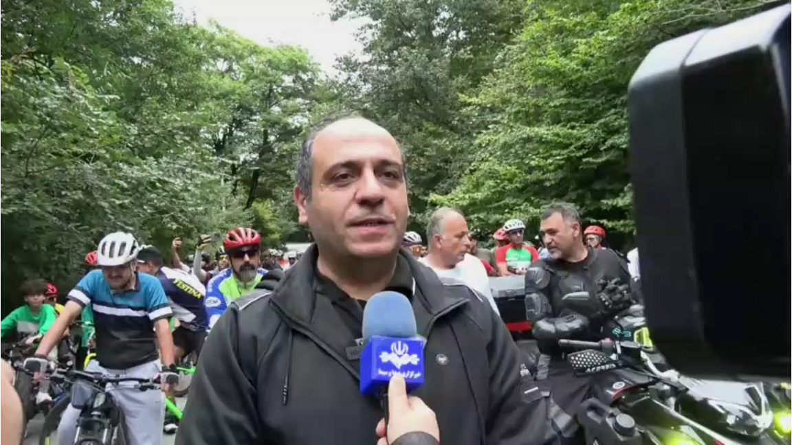 همایش دوچرخه‌سواری همگانی به مناسبت هفته دفاع مقدس و روز جهانی بدون خودرو
