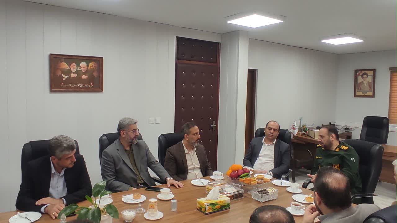 نشست صمیمی اعضای پایگاه بسیج شهرداری گرگان با فرمانده جدید سپاه شهرستان