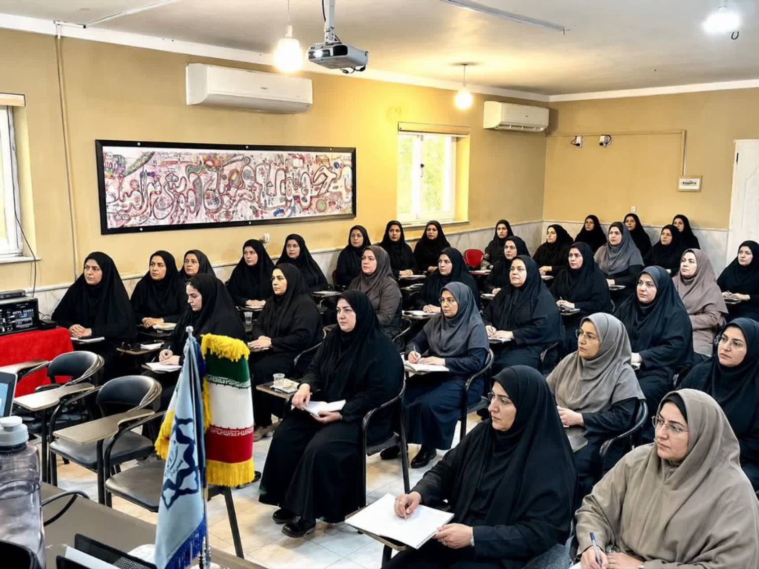 دوره آموزشی همدلی هوشمندانه در شرایط بحرانی برگزار شد